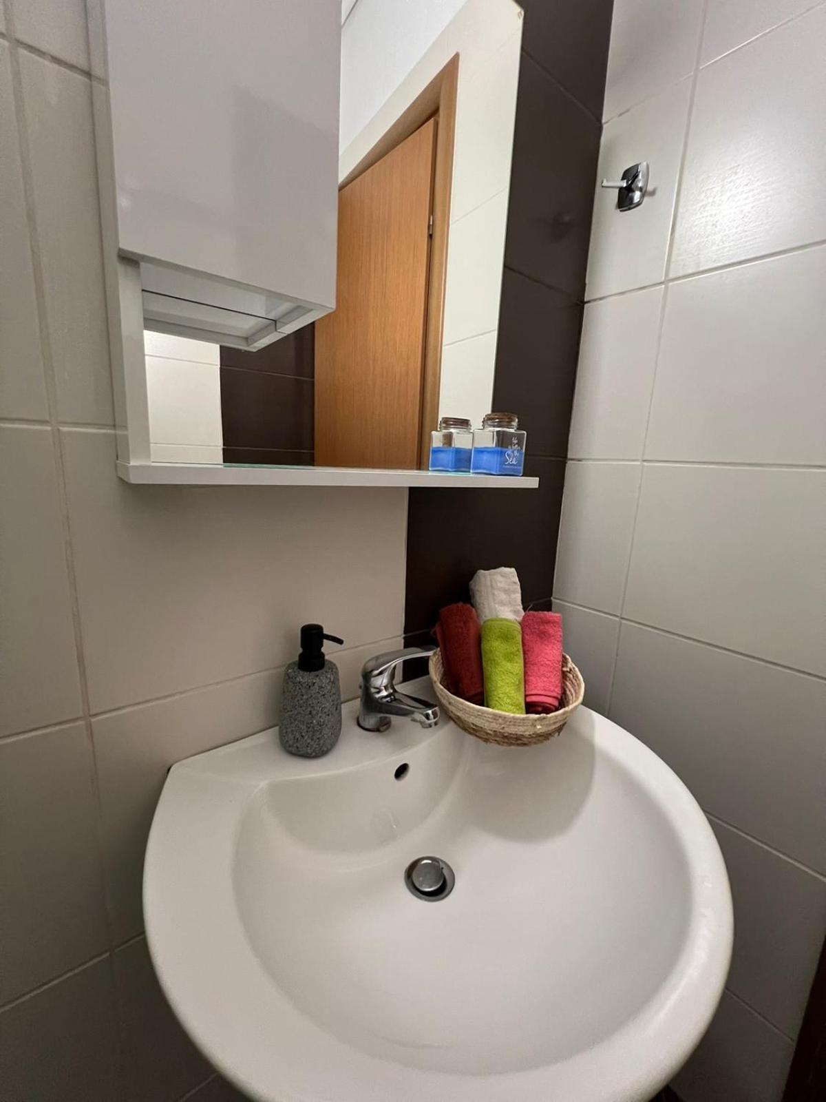 Cozy Apartment In The Heart Of アテネ エクステリア 写真