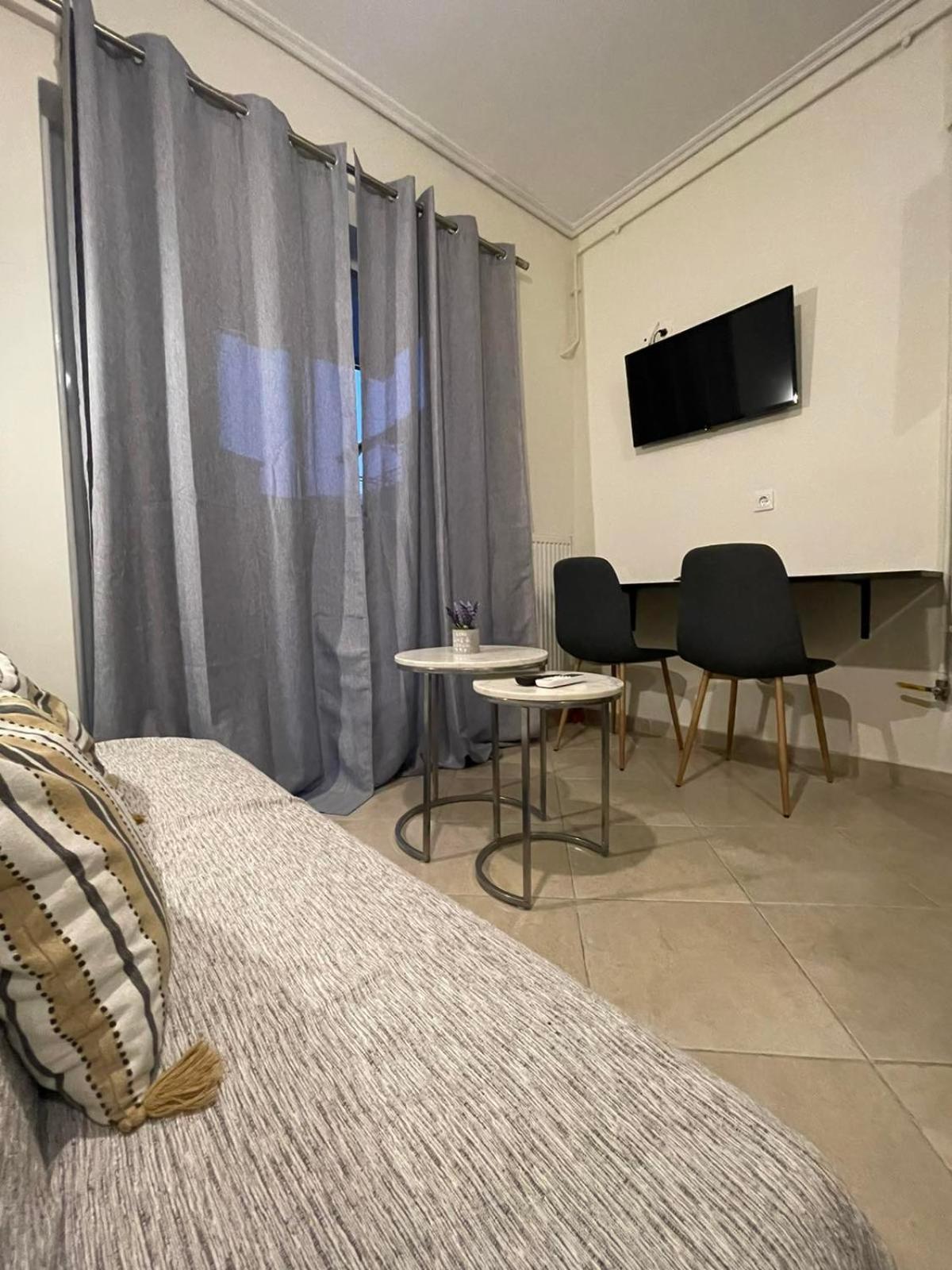 Cozy Apartment In The Heart Of アテネ エクステリア 写真